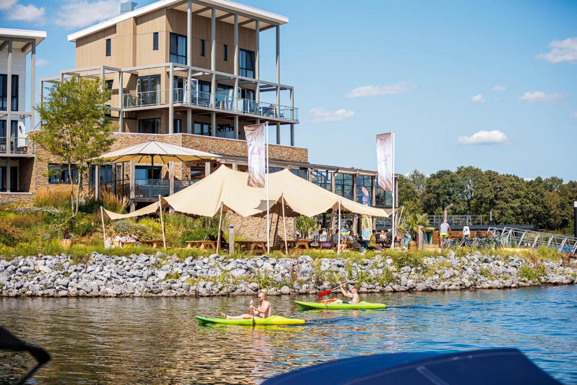 Vakantie & Resort Leukermeer Well  Exteriör bild