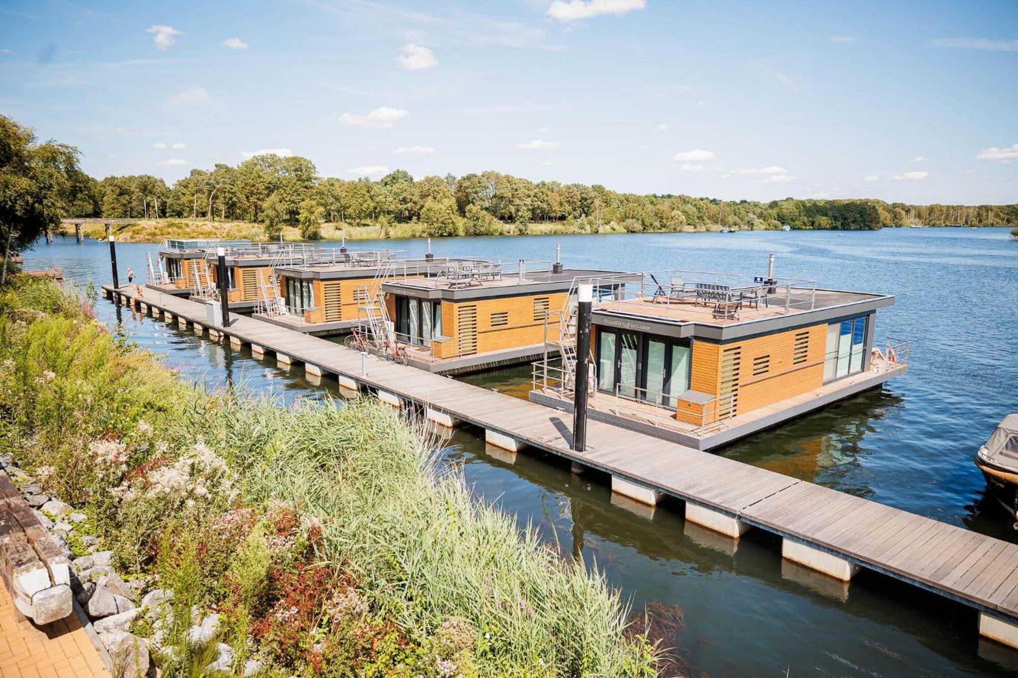 Vakantie & Resort Leukermeer Well  Exteriör bild